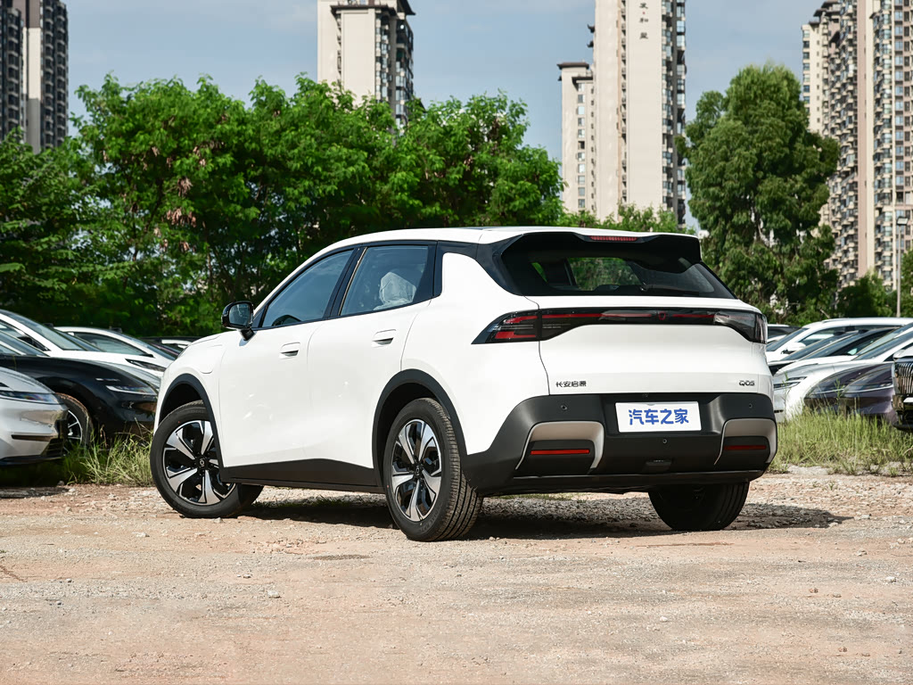 Changan Qiyuan Q05, фото 2