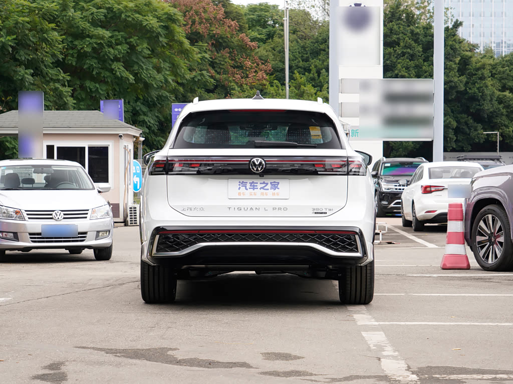 Volkswagen Tiguan L, фото 7