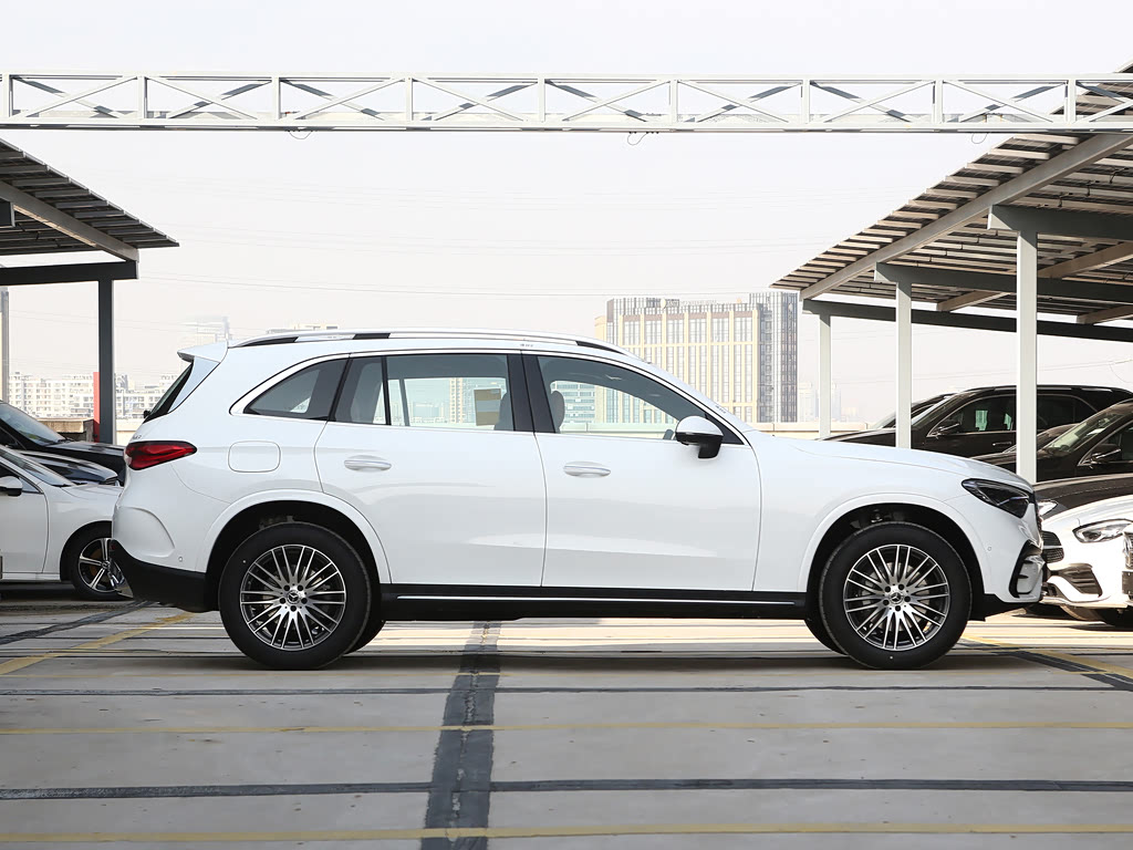 Mercedes-Benz GLC 300 L 4MATIC, фото 3