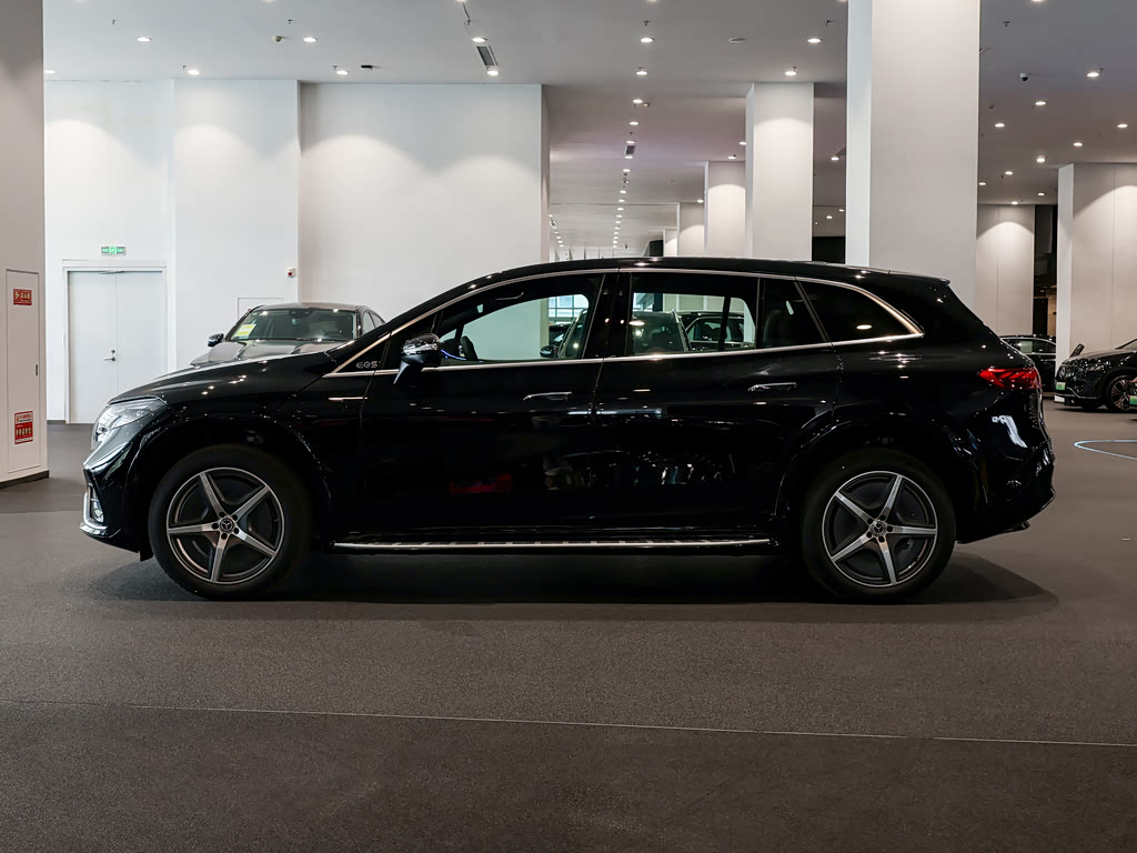 Mercedes-Benz EQS SUV, фото 7