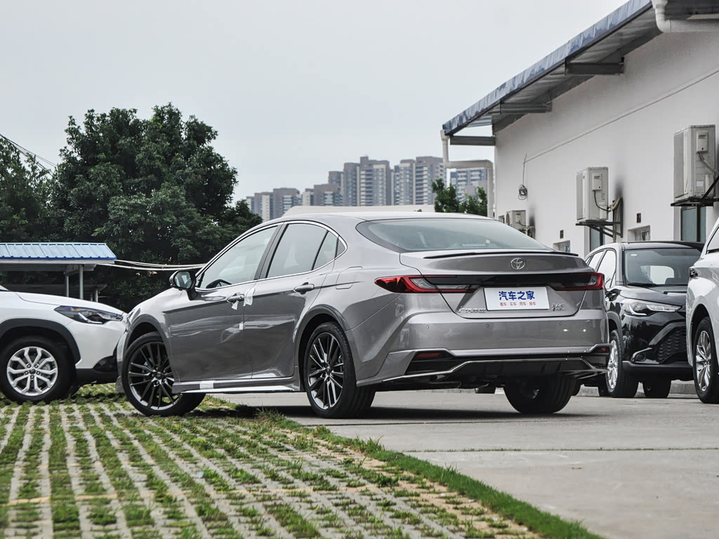 Toyota Camry, фото 7
