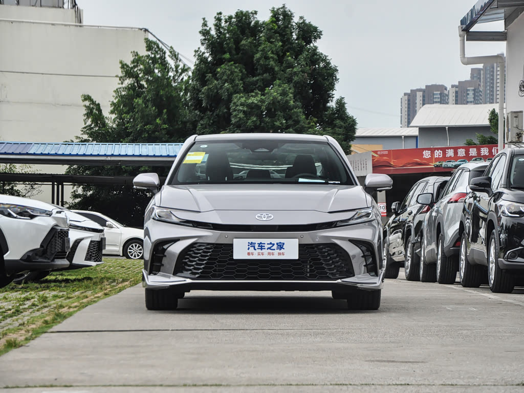 Toyota Camry, фото 8